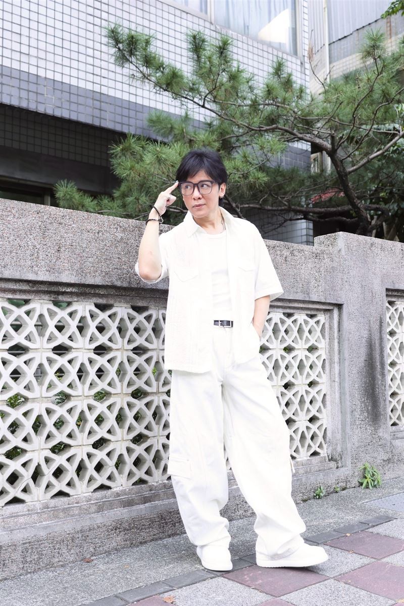 金志遙形容自己是「變色龍」,模仿路上也逐步建立獨有風格。(圖/記者田俊彥攝影)