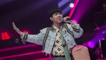胡瓜砸7位數力捧　20歲愛徒演出前被換歌