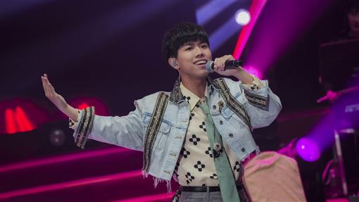 胡瓜砸7位數力捧　20歲愛徒演出前被換歌