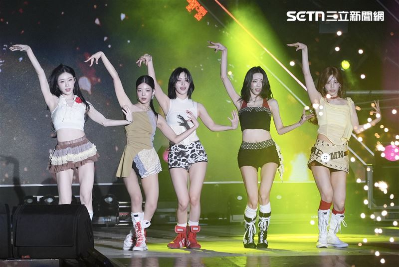 女團ITZY登上KRAZY音樂節演出。(圖/記者鄭孟晃攝影)