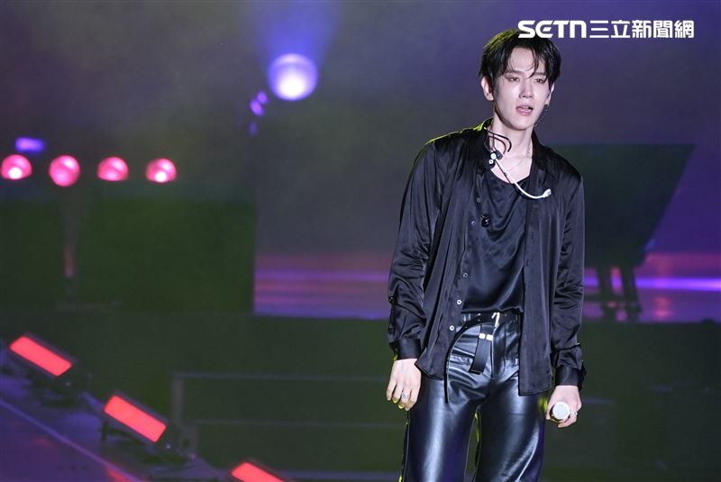 EXO成員伯賢(BAEKHYUN)在大佳河濱公園登上KRAZY音樂節演出。(圖/記者鄭孟晃攝影)