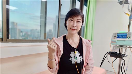 本土女星直腸癌4期！買好塔位哭曝出殯地