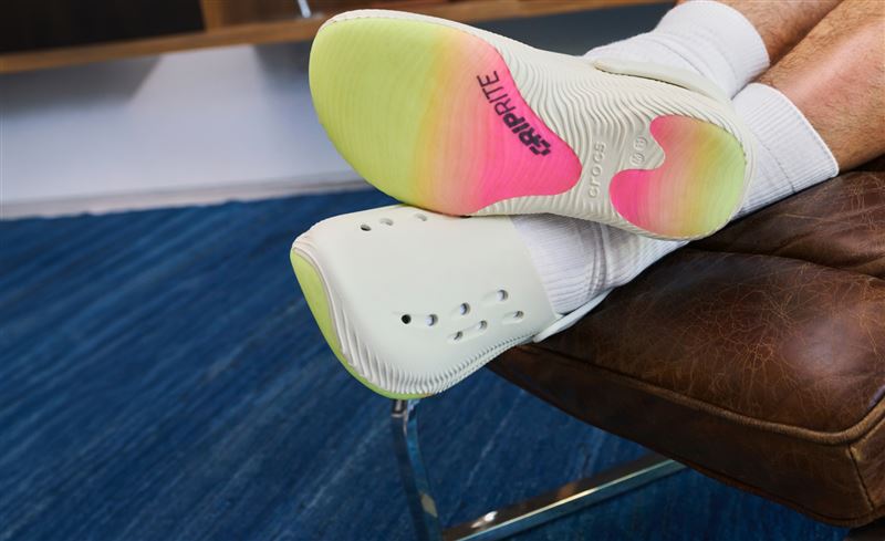 Crocs推出全新Mellow 2.0麵包鞋系列。（圖／品牌業者提供）