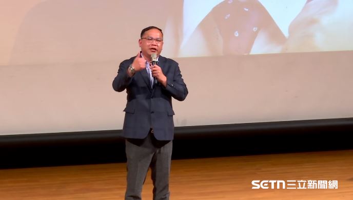 王義川：沈伯洋是「真博士」不是那種仿的
