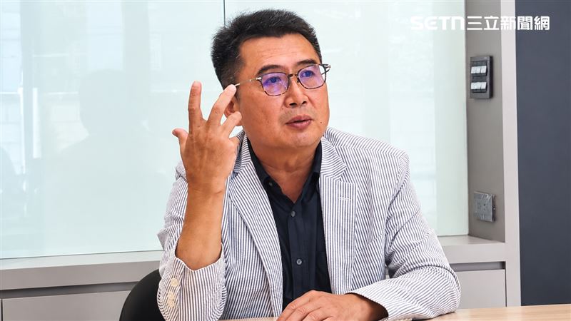 陳裕豐指出,因為他見過太多爛尾樓,想讓消費者買得安心,所以先建後售賣新成屋,現在則無奈碰上限貸令。(圖/記者陳韋帆攝影)
