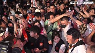 沈伯洋重回內湖737夜市　震撼人潮曝光