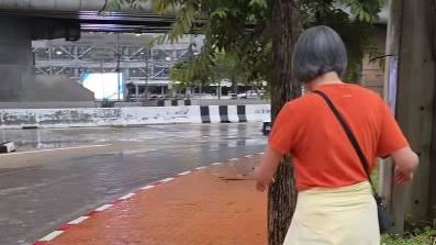 范琪斐中秋連假泡水了 和男友遊泰遇淹水