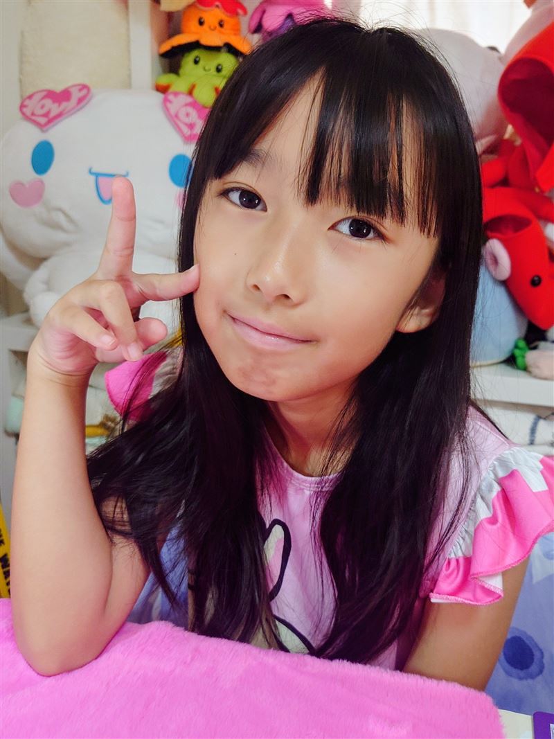 日本名古屋偶像團體DIANNA Project驚傳噩耗,年僅8歲的練習生平田琉七於9月25日因流感併發心肌炎猝逝。(圖/翻攝自X平台 @DP_HIRATALUNA)