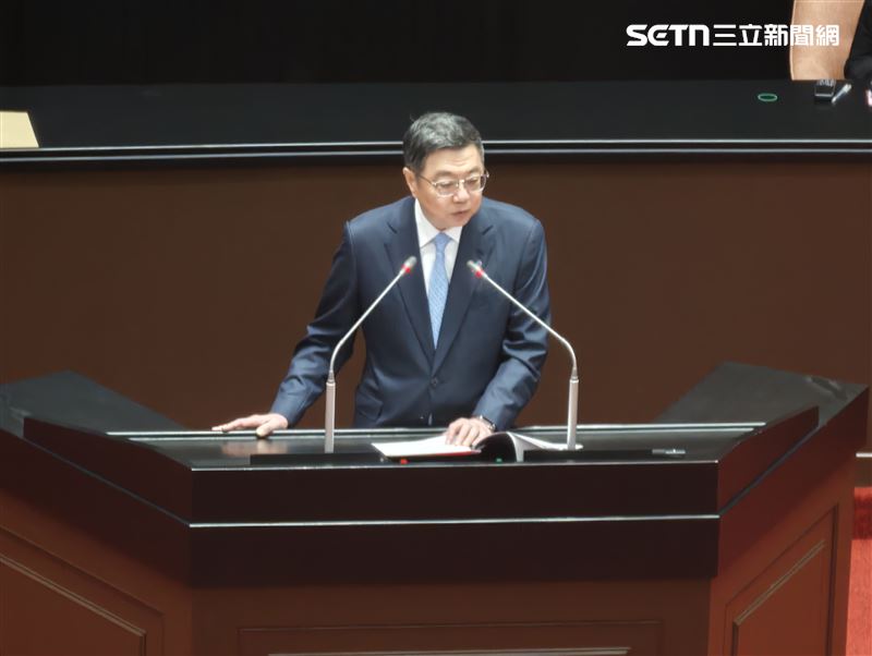 行政院長卓榮泰今(29)日上午赴立法院進行施政報告。(圖/記者盧素梅攝影)