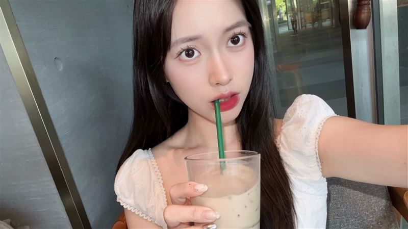 啦啦隊芮妮爆約會疑名花有主　球團反應曝