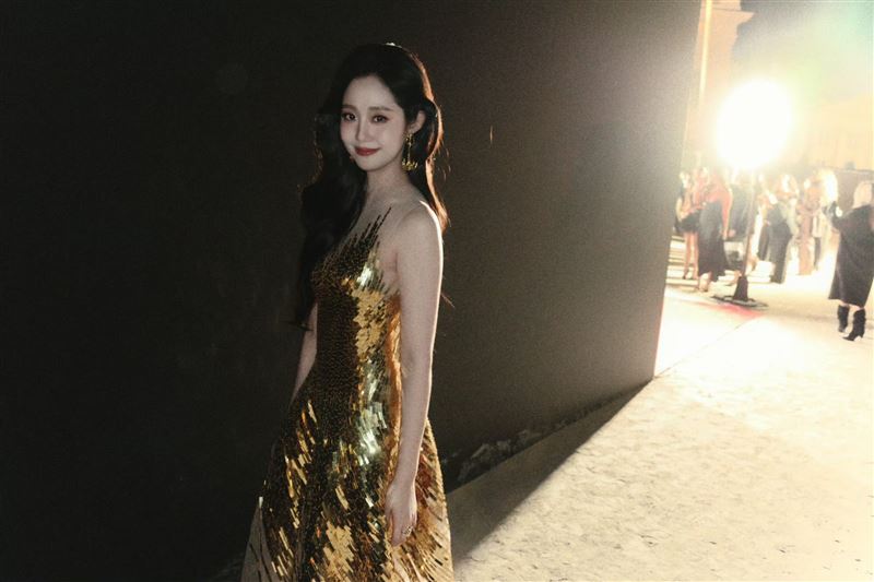 中國女星萬千惠擁有高人氣。(圖/翻攝自萬千惠微博)
