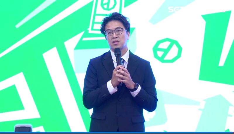 沈伯洋表示,洋流不只溫暖有勇氣,也有方向。方向是好幾世代的前輩累積下的,大方向從來不變,就是要守護這塊寶島與國家。(圖/翻攝畫面)