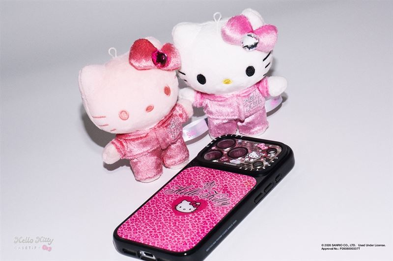 Hello Kitty by CASETiFY聯名系列推出多款電子配件,邀粉絲們一起找尋那款最獨特的豹紋Hello Kitty。(圖/品牌業者提供)