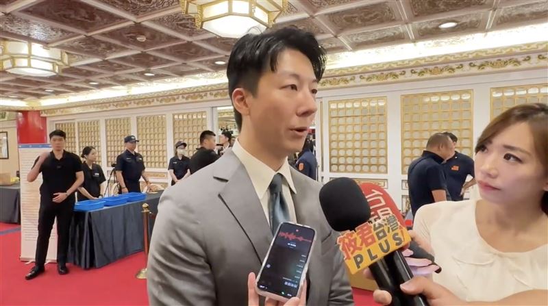 民進黨發言人吳崢受訪（圖／翻攝畫面）
