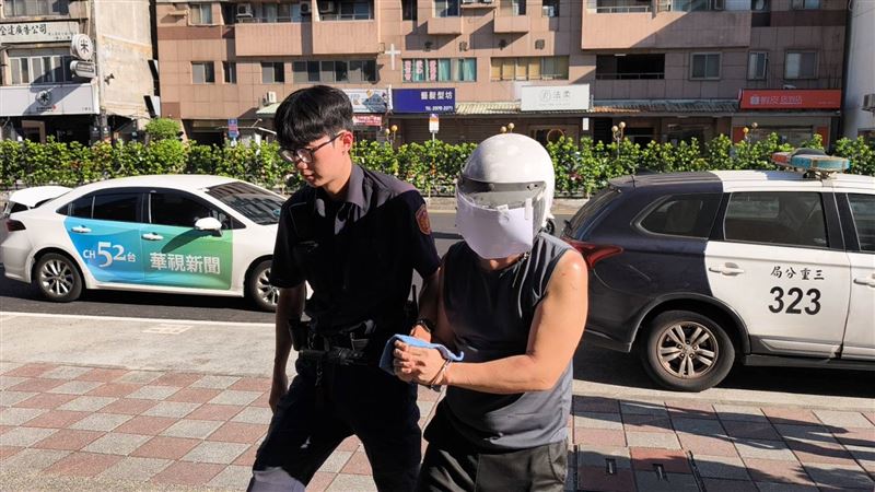 黃男違反保護令,遭羈押並禁止接見通信。(圖/記者莊淇鈞攝影)