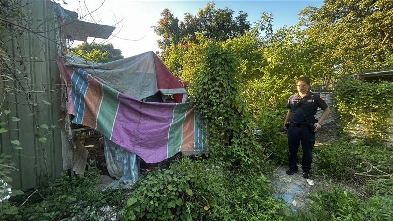 新／高雄驚見乾屍倒臥草叢　身旁遺留機車