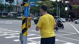 板橋2路口試辦新設備　亮燈還藏貼心功能