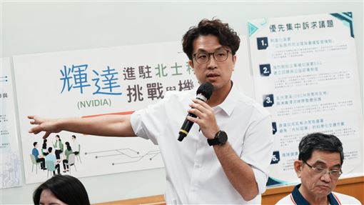 網友咒愛女「遇到小燈泡」！沈伯洋回應了