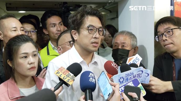 蔣萬安酸他認知作戰專家　沈伯洋1句反殺