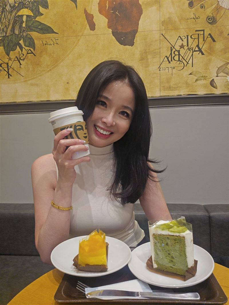呂文婉在星巴克開會,意外目睹年輕男女公共場合大膽踰矩。(圖/翻攝自呂文婉get in TOUCH臉書)