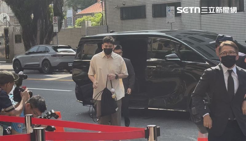 王大陸違反個資法案二審開庭　 否認犯罪