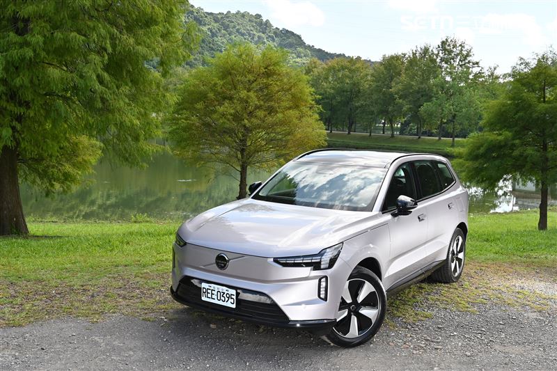 Volvo EX90 Plus電動休旅。(圖/記者鍾釗榛攝影)