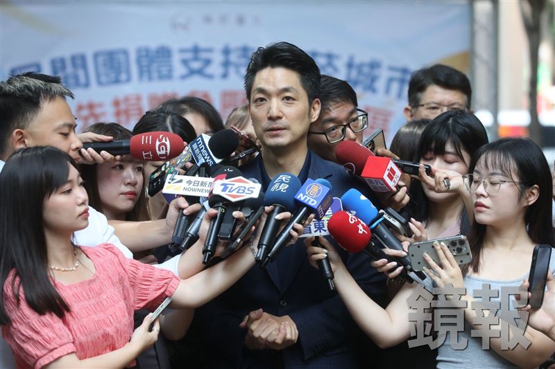 蔣萬安近日的甘蔗事件引發爭議,徐巧芯大讚他的事後態度謙卑穩健