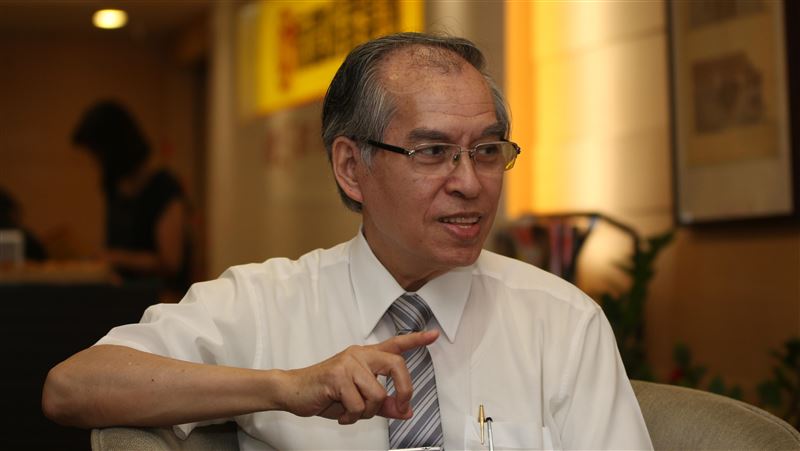 德明財經科大教授、房地產專家莊孟翰教授表示「產業帶來就業，研發聚集人才，人才需要安居。」（圖／翻攝畫面）