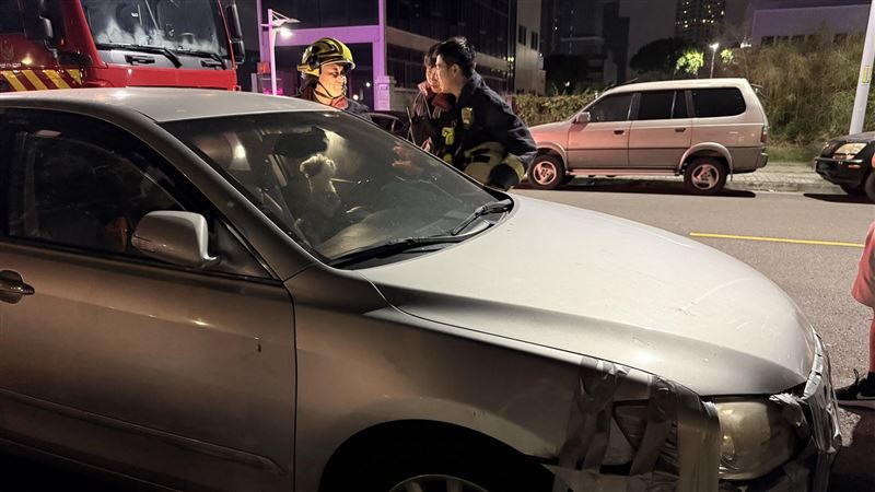 高溫鎖狗近6小時！車主神隱