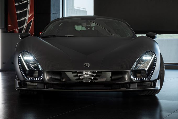 愛快羅密歐33 Stradale Perla Nera訂製超跑。(翻攝/Alfa Romeo網站)