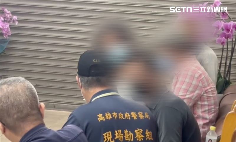 張姓死者的阿公、阿嬤和父母接獲通知趕赴殯儀館認屍,不願意受訪。(圖/翻攝畫面)