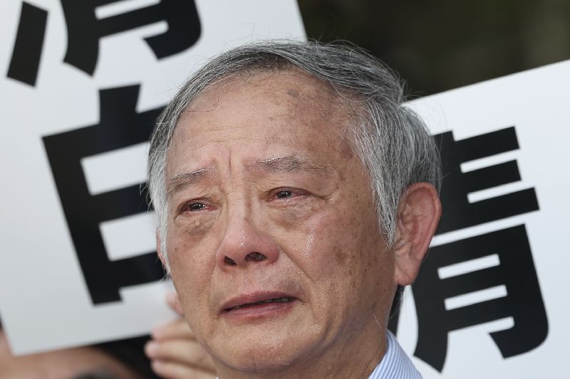王隆昌涉收賄判刑定讞 高院再審改判無罪(2)前北科大教授王隆昌被控收賄,遭判刑7年8月定讞,高院1日再審改判無罪。王隆昌(圖)受訪時感謝親朋好友、律師、學生等人的陪伴,回憶亡妻,潸然淚下。(圖/中央社)