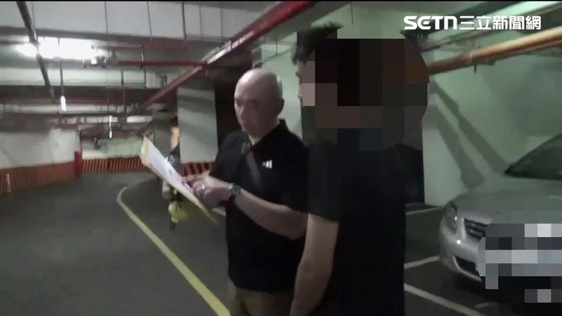 新北四海幫吳姓成員與侯姓小弟販售毒品遭逮。(圖/翻攝畫面)