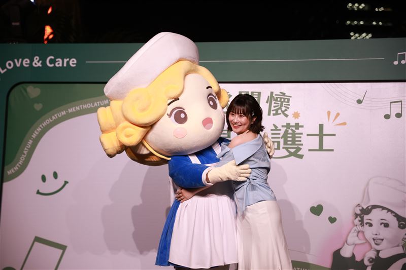 焦凡凡升格當媽復工。(圖/記者鄭孟晃攝影)