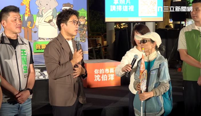 沈伯洋出席大安肥皂箱活動,回答民眾提問。(圖/翻攝畫面)