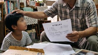 綠帽尪替小王養兒…親友1句話揭殘酷真相
