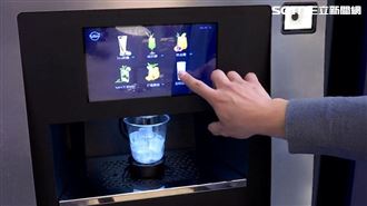 世界加盟展無人商機　AI炒飯調飲一鍵搞定