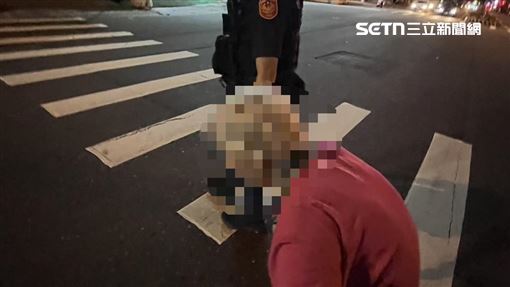 嬤教堂呢喃「接尪回家」警一查：年初剛死