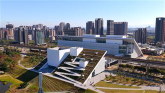 設計展夜間光雕《城市之鏡》亮眼登場！