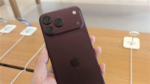 videoContainerImg