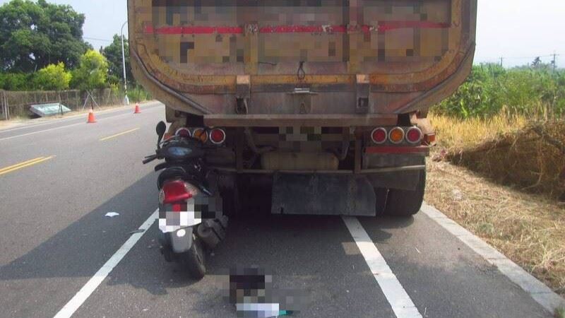 嘉義縣中埔鄉昨天(2日)發生死亡車禍。(圖/翻攝畫面)