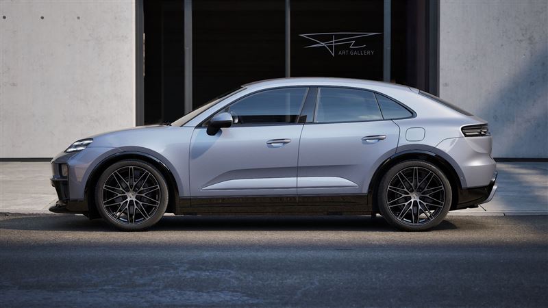 保時捷純電休旅Macan Electric再升級。(圖/Porsche提供)