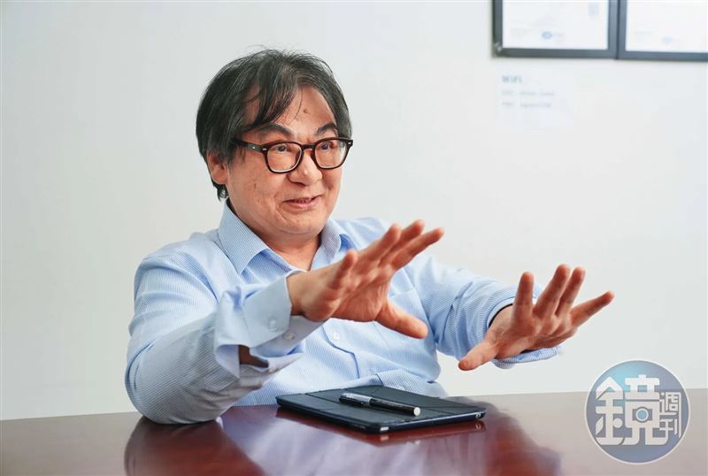 禾蒼董事長周恒德日前接受本刊專訪,暢談他的創業史及安控轉型路。(圖/鏡週刊)