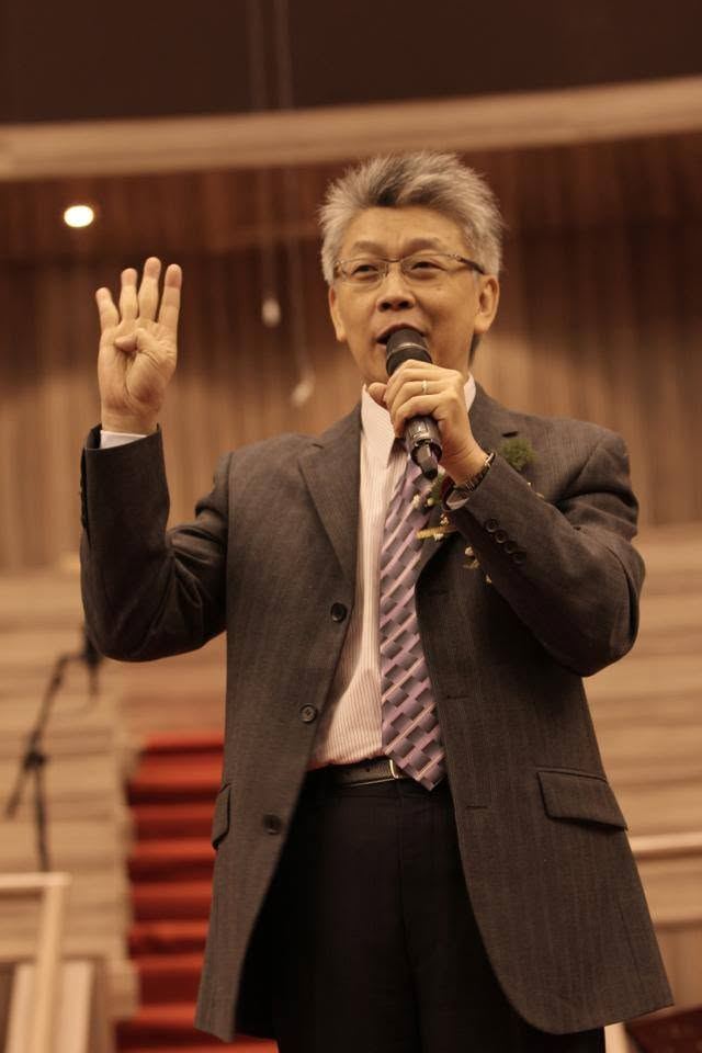 68歲資深牧師寇紹恩動心臟手術。(圖/翻攝自臉書)