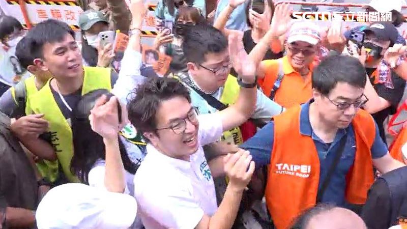 王鴻薇猛攻沈伯洋　稱洋流變「毒流」