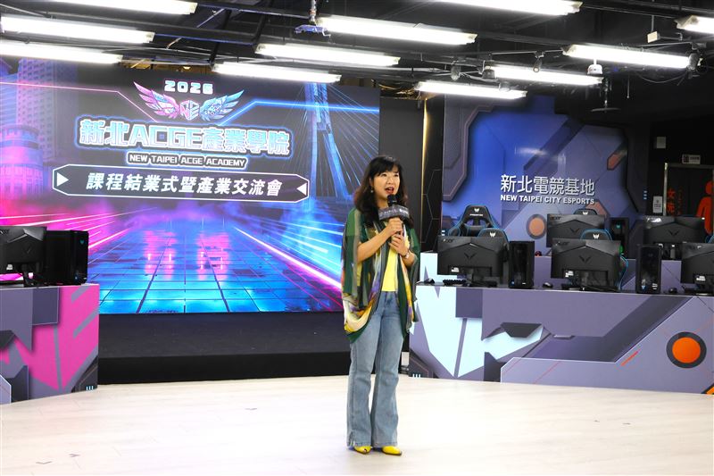 盛局長致詞勉勵學員持續累積專業能力,把握學習與交流機會,探索ACGE產業多元發展方向。(圖/新北市府經發局提供)