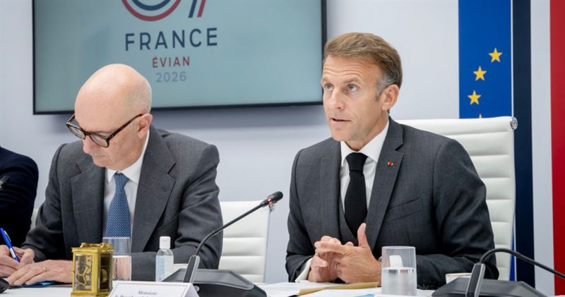 法國總統馬克宏(右)。(摘自/X@EmmanuelMacron)