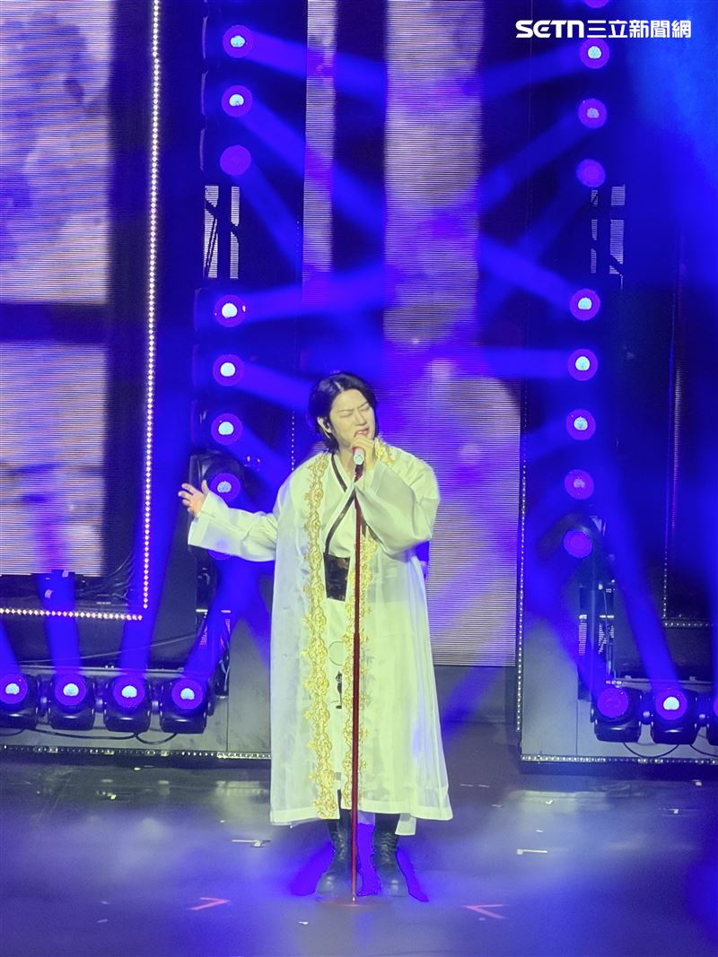 利特、希澈組成的「SJ-83z」登上高雄流行音樂中心演出。（圖／記者王培驊攝影）