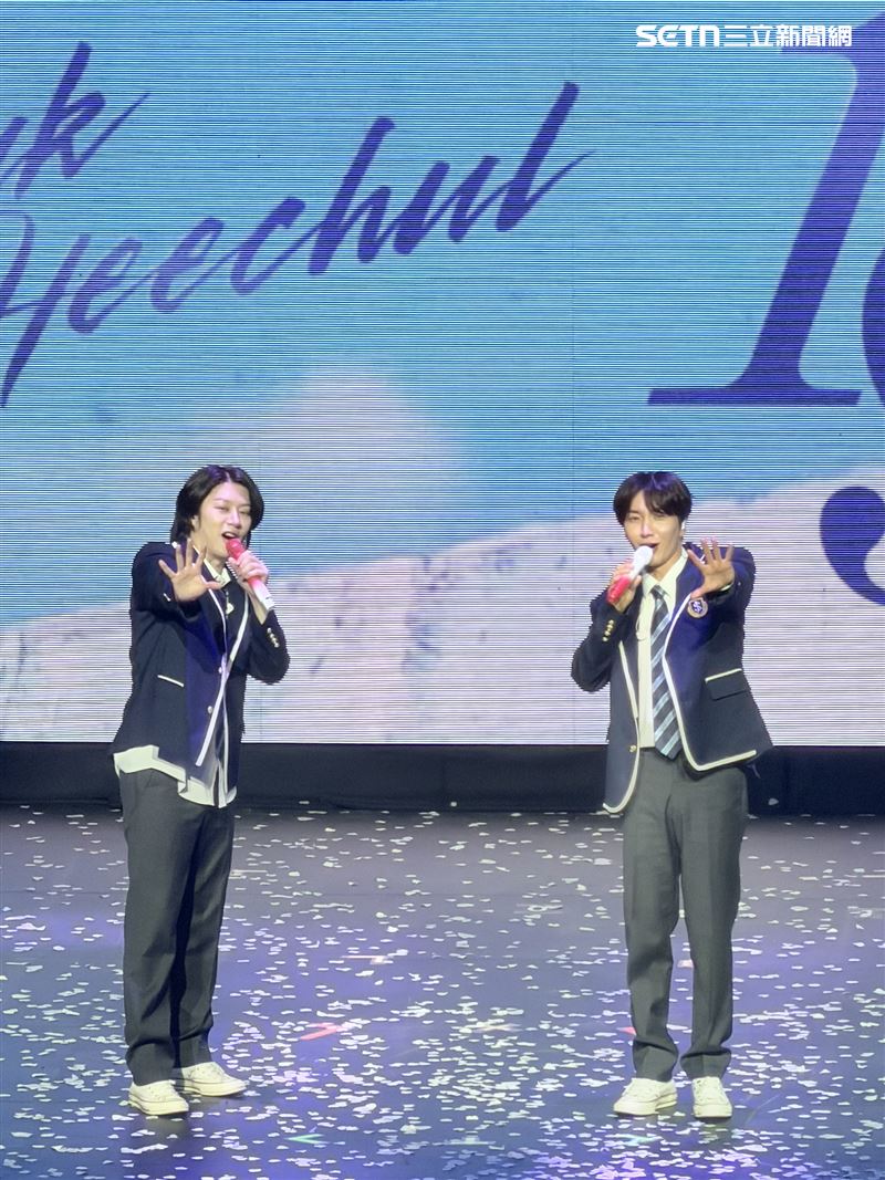 Super Junior成員利特、希澈組成的小分隊SJ-83z來到高雄演出。(圖/記者王培驊攝影)