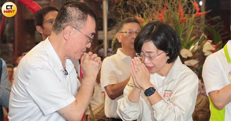 2026年新北市長參選人李四川(左)、蘇巧慧(右)
